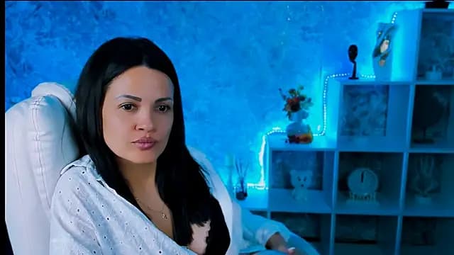 karolina_robinson live cam on Stripchat