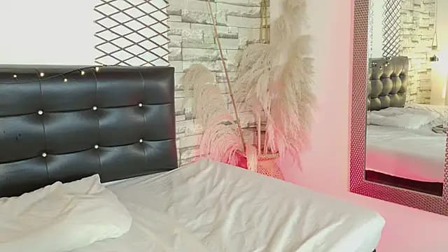 Lia_James_ live cam on Stripchat