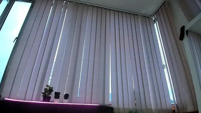 miss_valka live cam on Stripchat