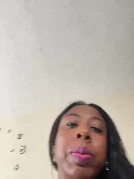 KendalCherN live cam on Stripchat