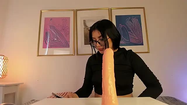 Aria_rouse live cam on Stripchat