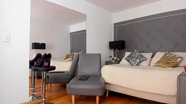 Oliviia_williams live cam on Stripchat