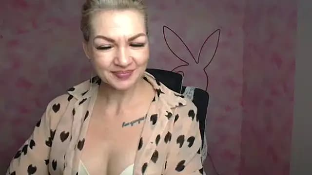 Madonna_Fire live cam