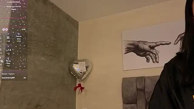 Emma_gatess live cam