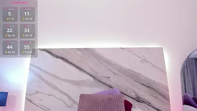 aisha_vs live cam on Stripchat