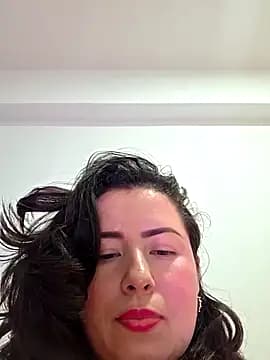 NeredaXxx live cam on Stripchat