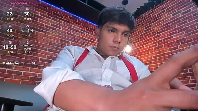 Thiago_Kozak live cam on Stripchat