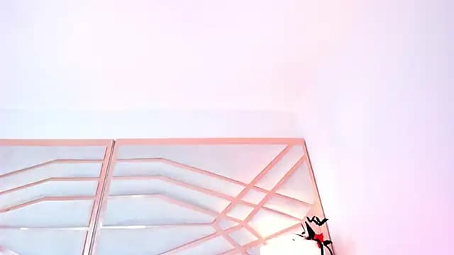 sophie-newton live cam on Stripchat