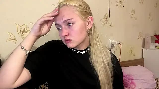 Sophia_Blonde live cam