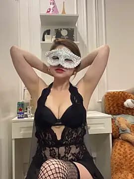 Queen-of-Love live cam