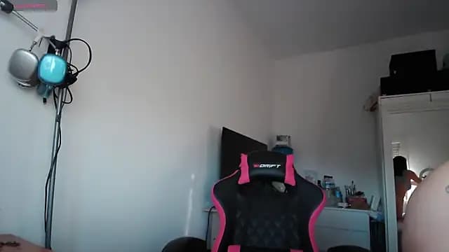 Yulian_Milf live cam