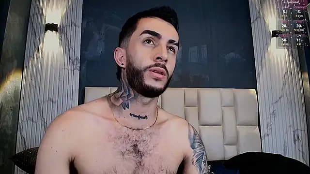 Marcelo_ruiz_ live cam on Stripchat