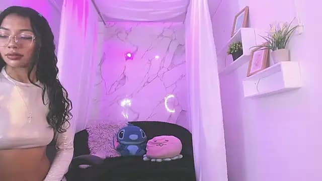 Bella_Miller1_ live cam