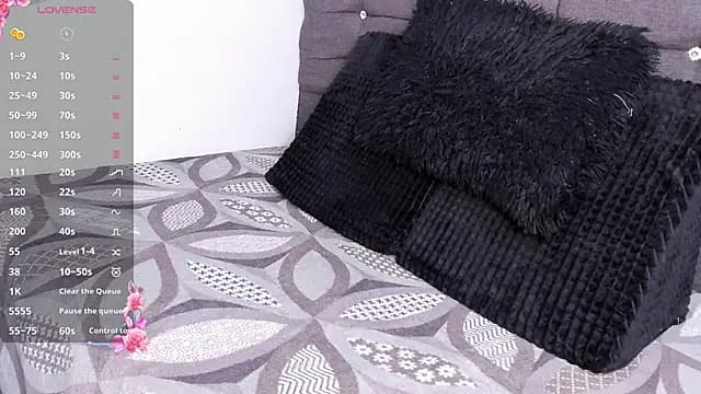 Natasha_Cute01 live cam on Stripchat