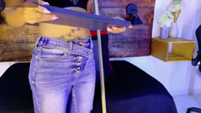 Celeste_sanz live cam on Stripchat