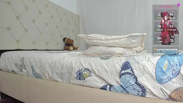 emi_henao live cam on Stripchat