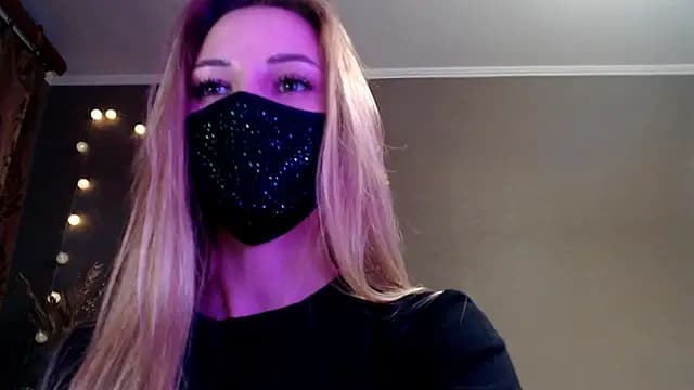 Iris_lave live cam on Stripchat