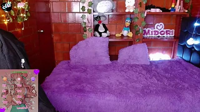 MidoriQuiinn live cam