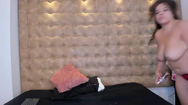 m1a-teylor live cam on Stripchat