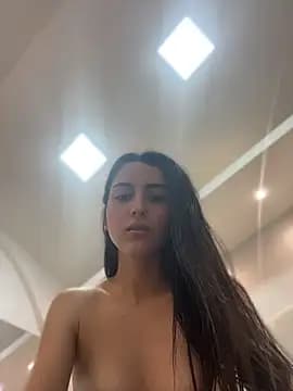 violetta_cutest_ live cam on Stripchat