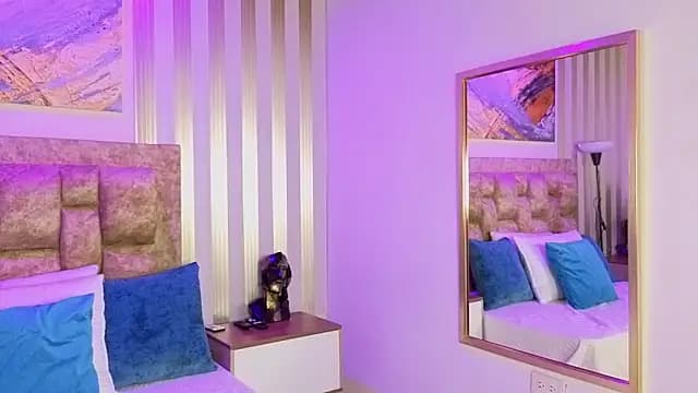 amara_queen_ live cam on Stripchat