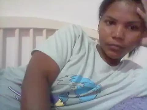 hermione_francoo live cam on Stripchat