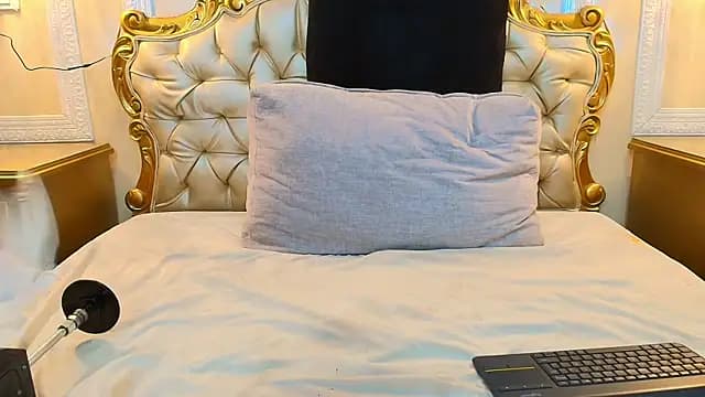 HallieStone live cam