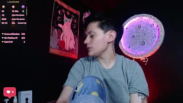 girl_intense444 live cam