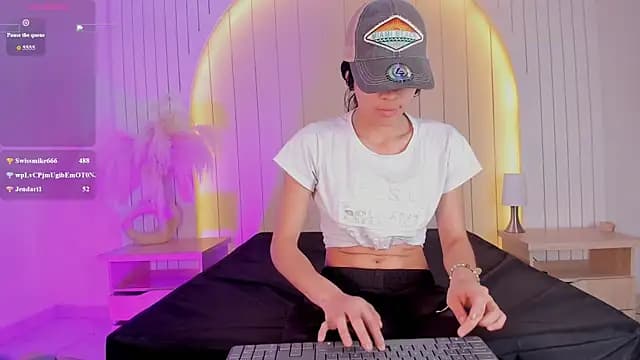 ALICESANDOVAL live cam on Stripchat