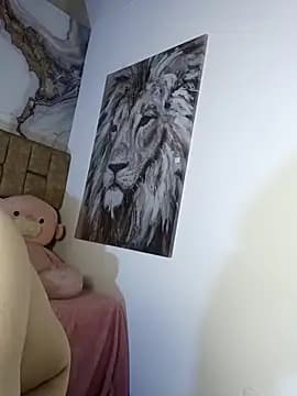 whitney_brown_ live cam on Stripchat