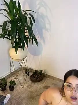 goddess_curvyy live cam