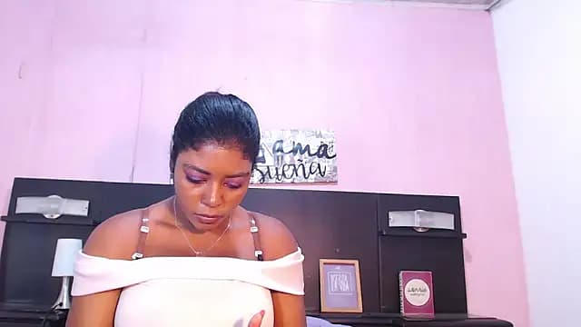 malorybrown live cam on Stripchat