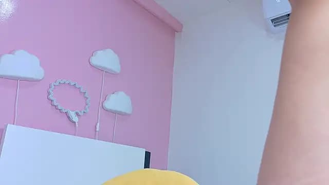 Miia_Anderson live cam on Stripchat