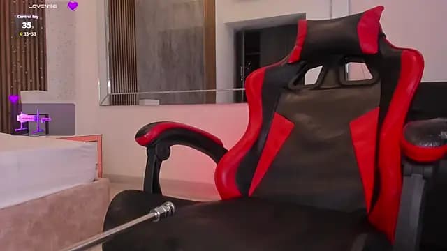 SalmaZahid live cam on Stripchat