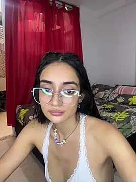 leilani_X live cam on Stripchat