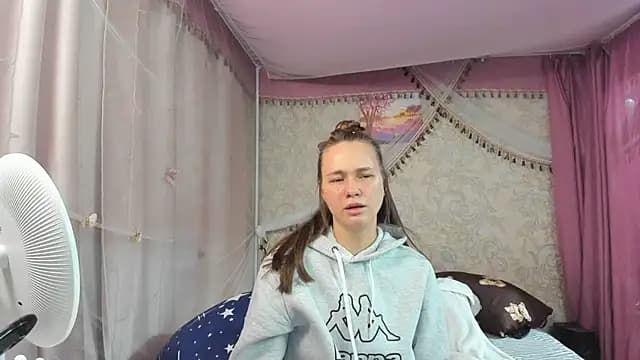 leila_bambi_ live cam