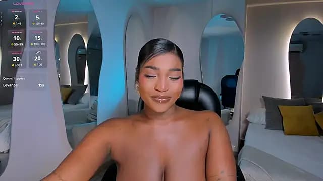 SavannahStorm live cam