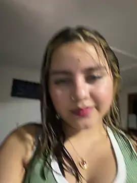 angel_rousse01 live cam