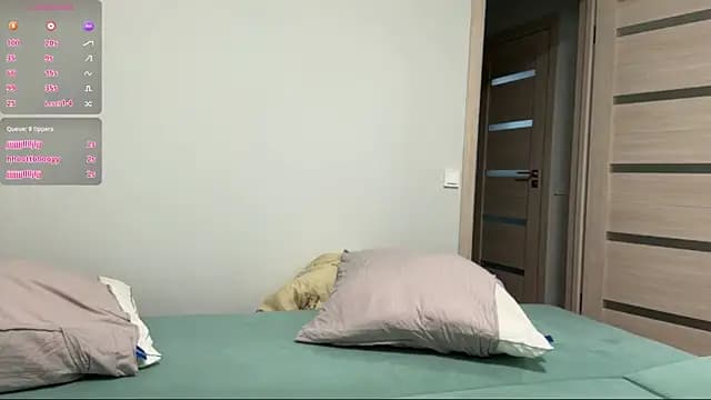 Peachy_keens live cam