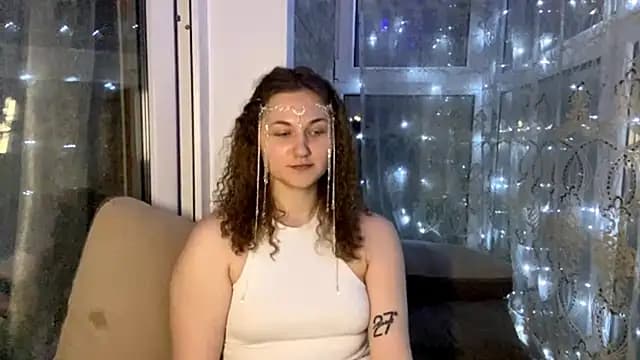 SophieNiktashu live cam