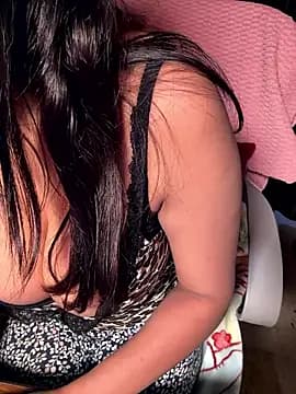 Lucky_Flora live cam