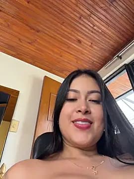 CrisMarulanda live cam on Stripchat
