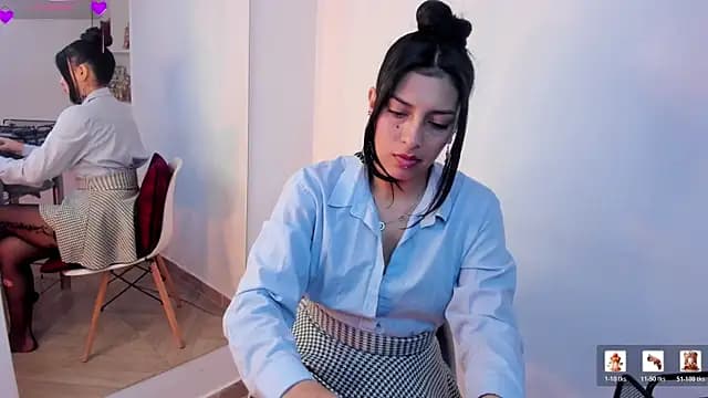 jaade_doll live cam on Stripchat