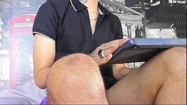 Daniel_huge22 live cam on Stripchat