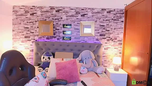 Italyy__boobs live cam