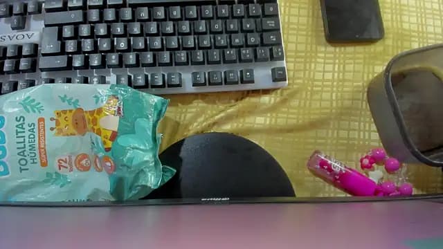 tara_thonson live cam