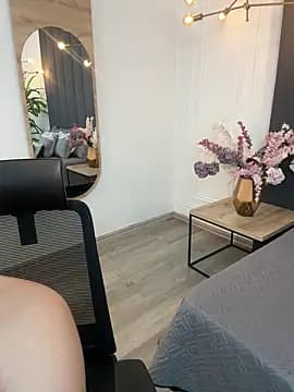 zavageangel live cam on Stripchat