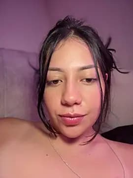 MissCat_ live cam on Stripchat