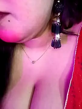 Suhanakhan04 live cam