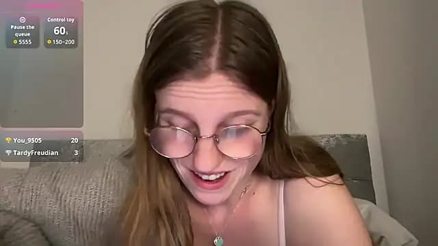 BustyKellyXXX live cam